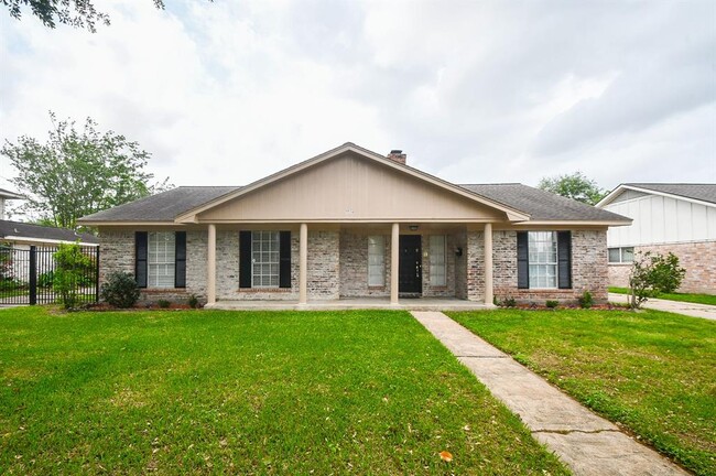 Primary Photo - 7714 Eichler Dr