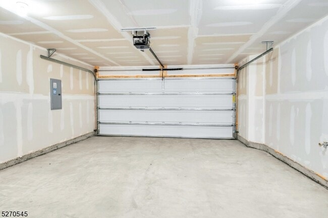 Building Photo - 19 Peckwell St