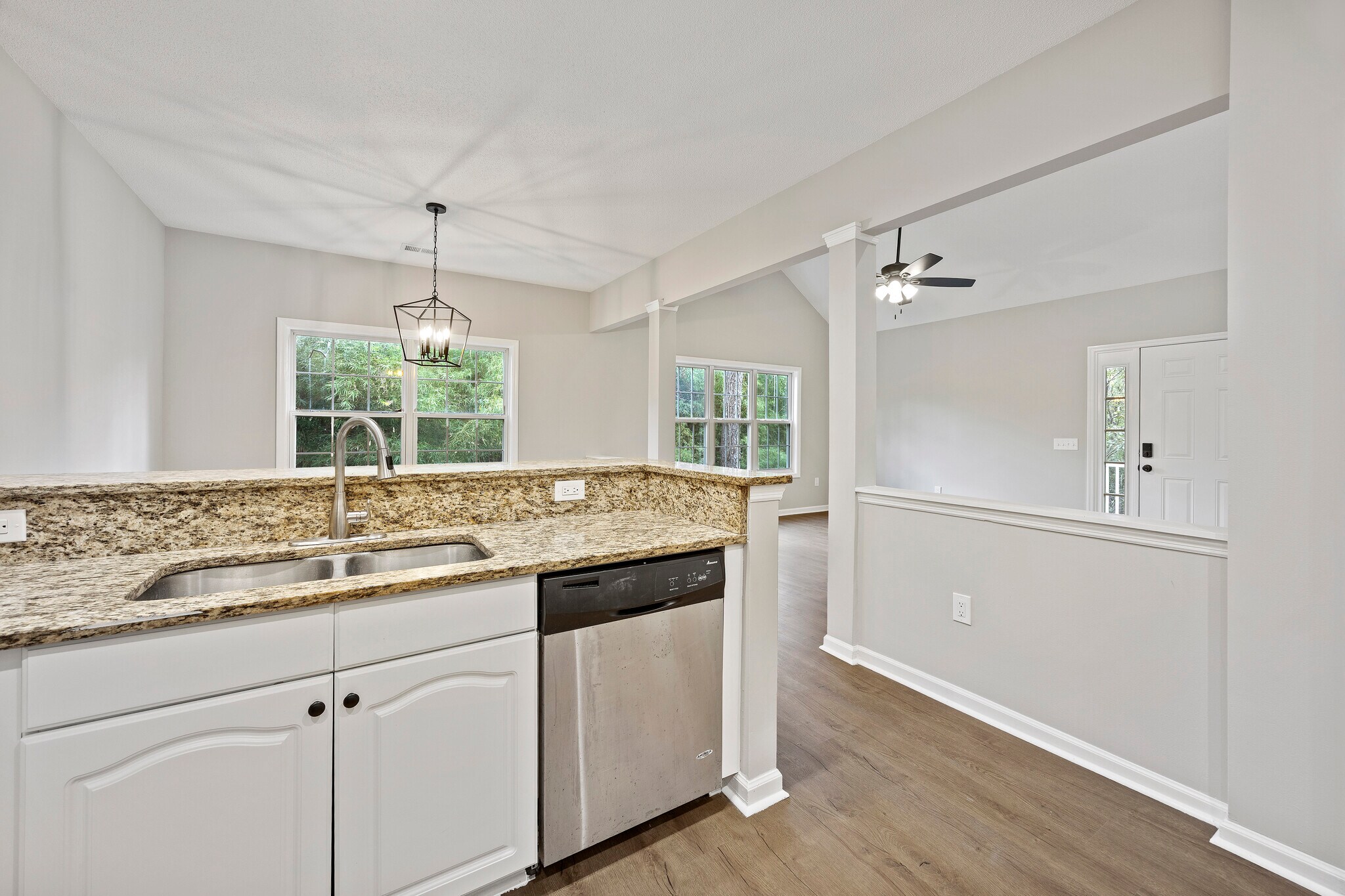 Building Photo - 40 Brittany Pl