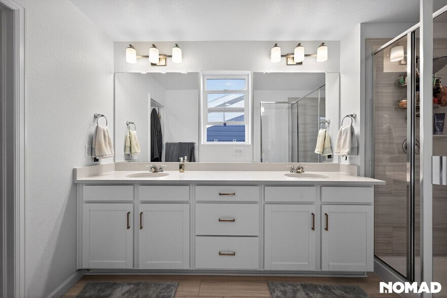 Building Photo - 8195 Monte Vista Cir