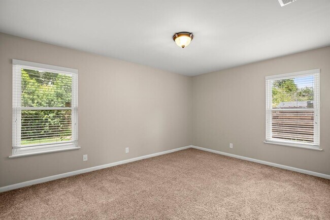 Building Photo - 1400 Briarcliff Blvd