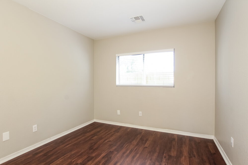 Building Photo - 9642 W Kingman St