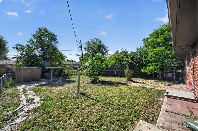 Building Photo - 26 Newland Ct