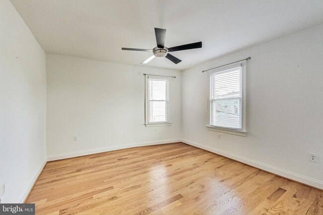 Building Photo - 5415 Illinois Ave NW