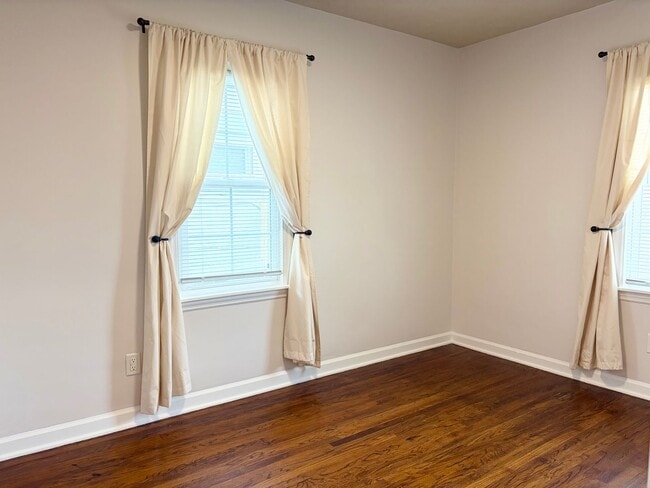 Building Photo - Modern Thought and Design!