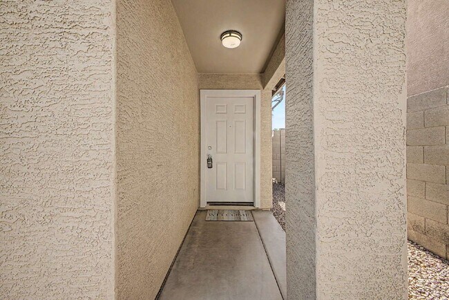 Building Photo - 14718 N 154th Ln
