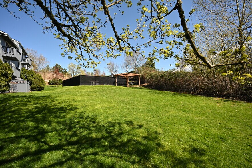 Building Photo - 12458 SE 110th Ct