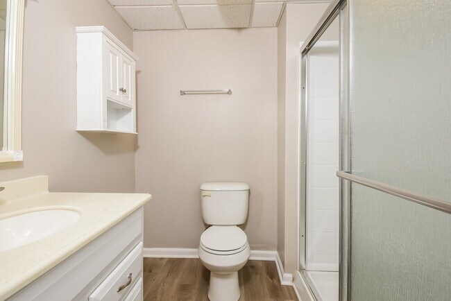 Building Photo - 304 Gun Range Rd