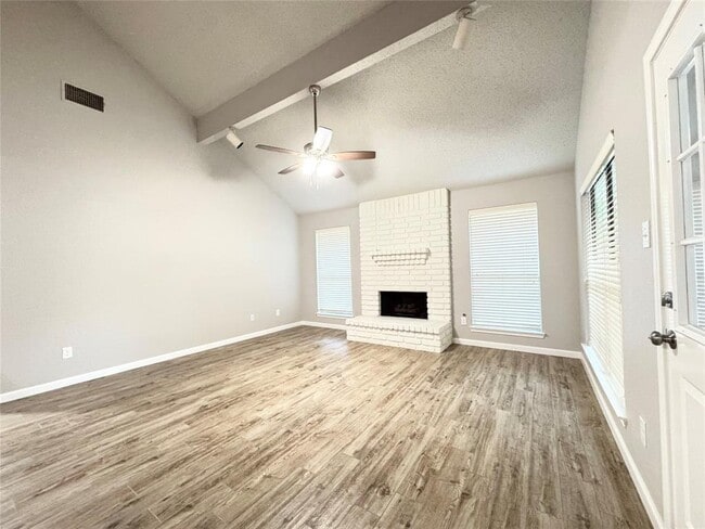 Building Photo - 406 Beverly Ln