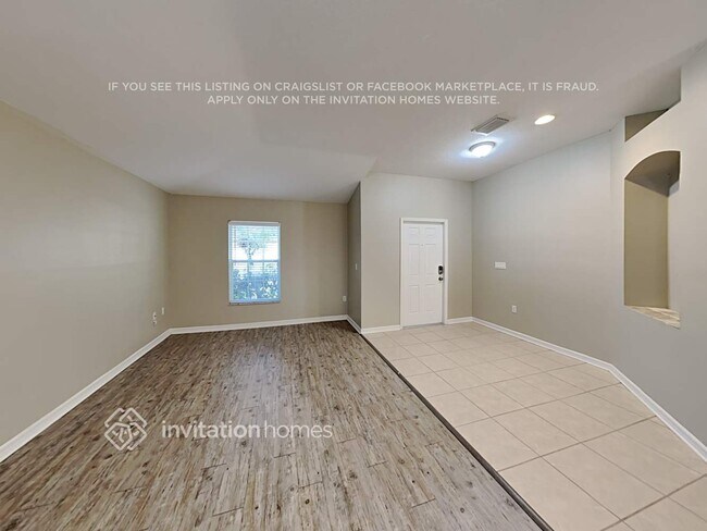 Building Photo - 35001 Meadow Reach Dr