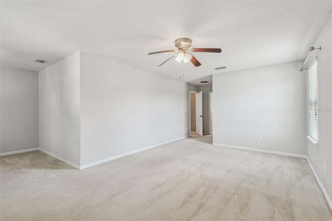 Building Photo - 12320 Fairlawn Dr