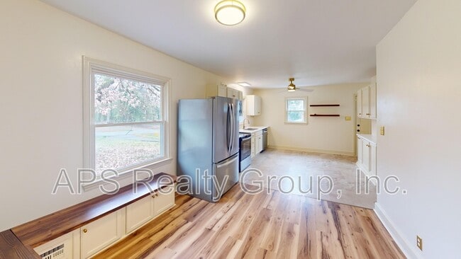 Building Photo - 5144 Sunrise Terrace