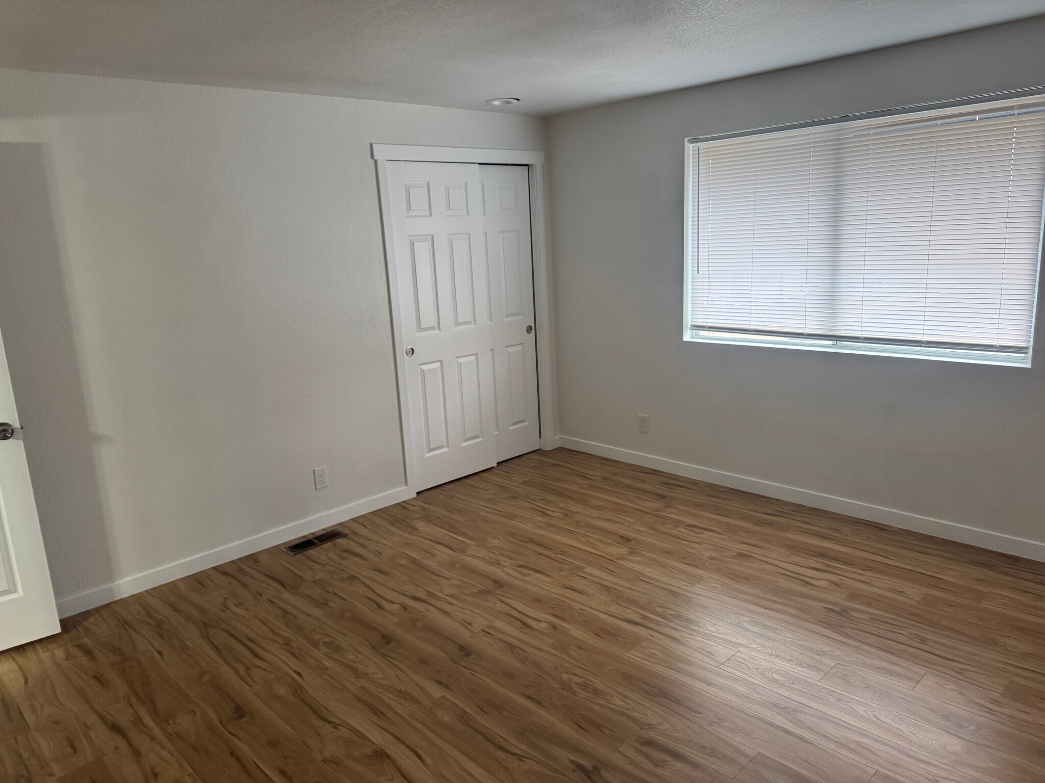 Building Photo - 1949 SW Timber Ave