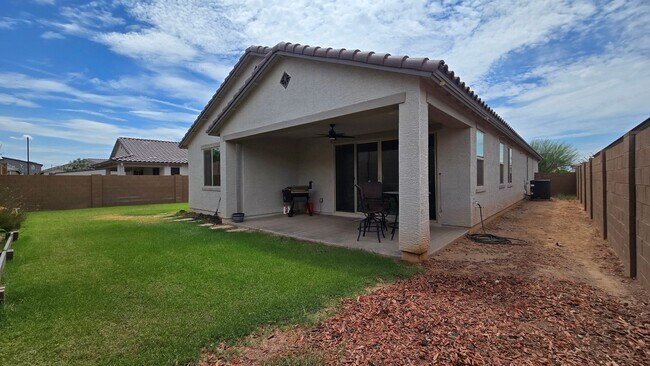 Building Photo - 18572 W Cottontail Ln