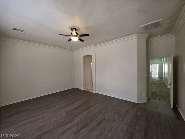 Building Photo - 9338 Wilderness Glen Ave