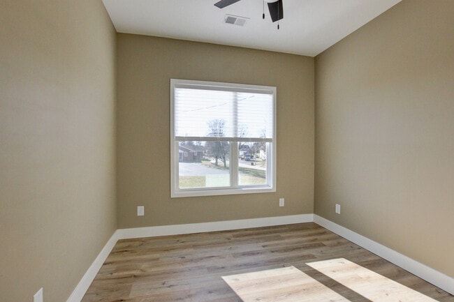 Building Photo - 102 Rosenwald St