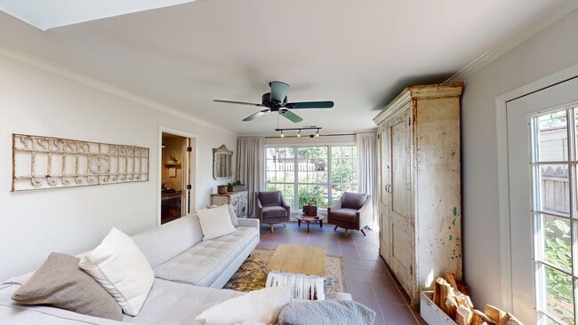 Building Photo - Sylvan Park Fully Furnished Home and Guest House-Shorter Term Leases Available!