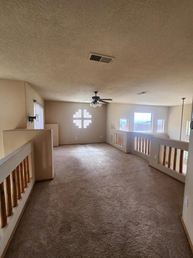 Building Photo - 13243 Silver Peak Pl NE