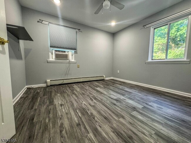 Building Photo - 180 Littleton Rd