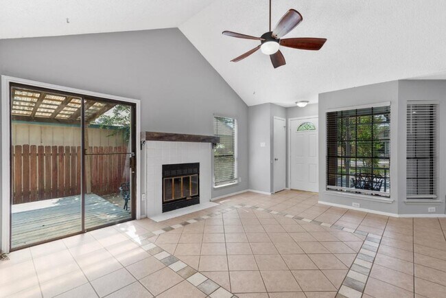 Building Photo - 12307 Emery Oaks Rd