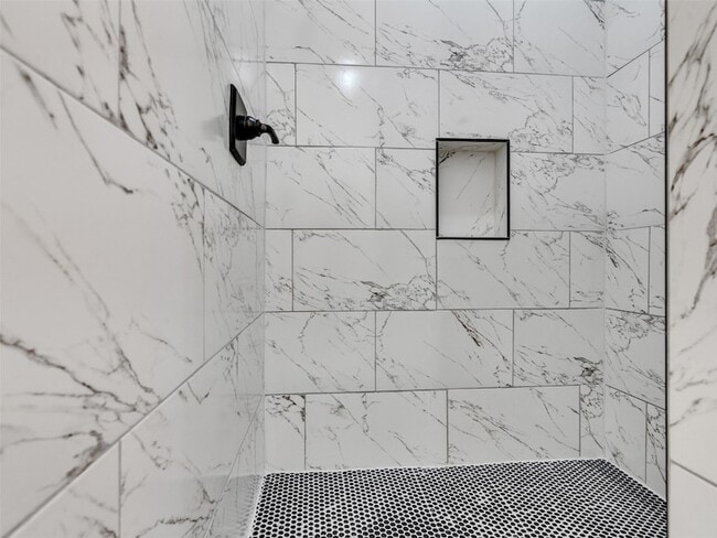 Building Photo - 4421 Reed Rd