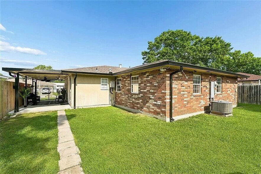 Building Photo - 2413Bobwhite dr