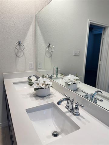 Building Photo - 1525 Babb Ln