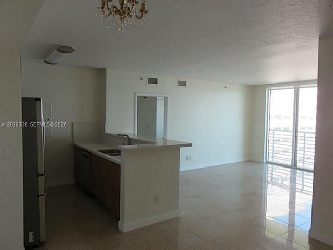 Building Photo - 325 S Biscayne Blvd