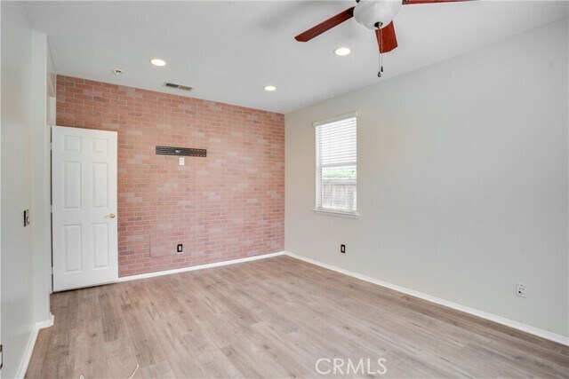 Building Photo - 33440 Barrington Dr