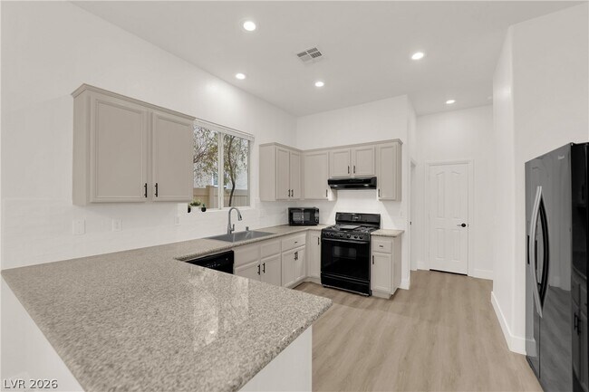 Building Photo - 1529 Tillman Falls Ave