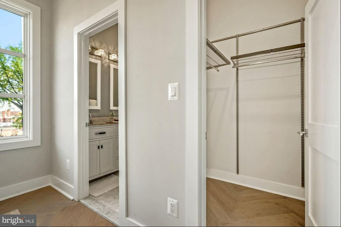 Building Photo - 1214 Madison St NW