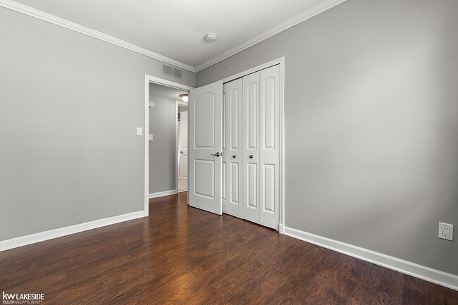 Building Photo - 1483 Bennaville Ave