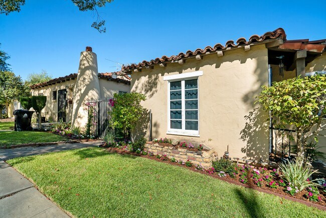 Building Photo - Alhambra Cottages