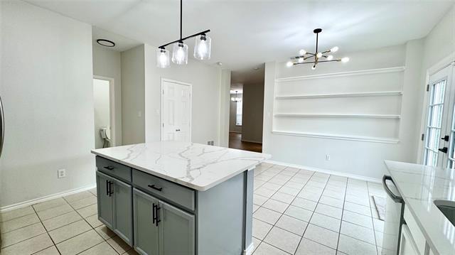 Building Photo - 705 Piedmont Dr