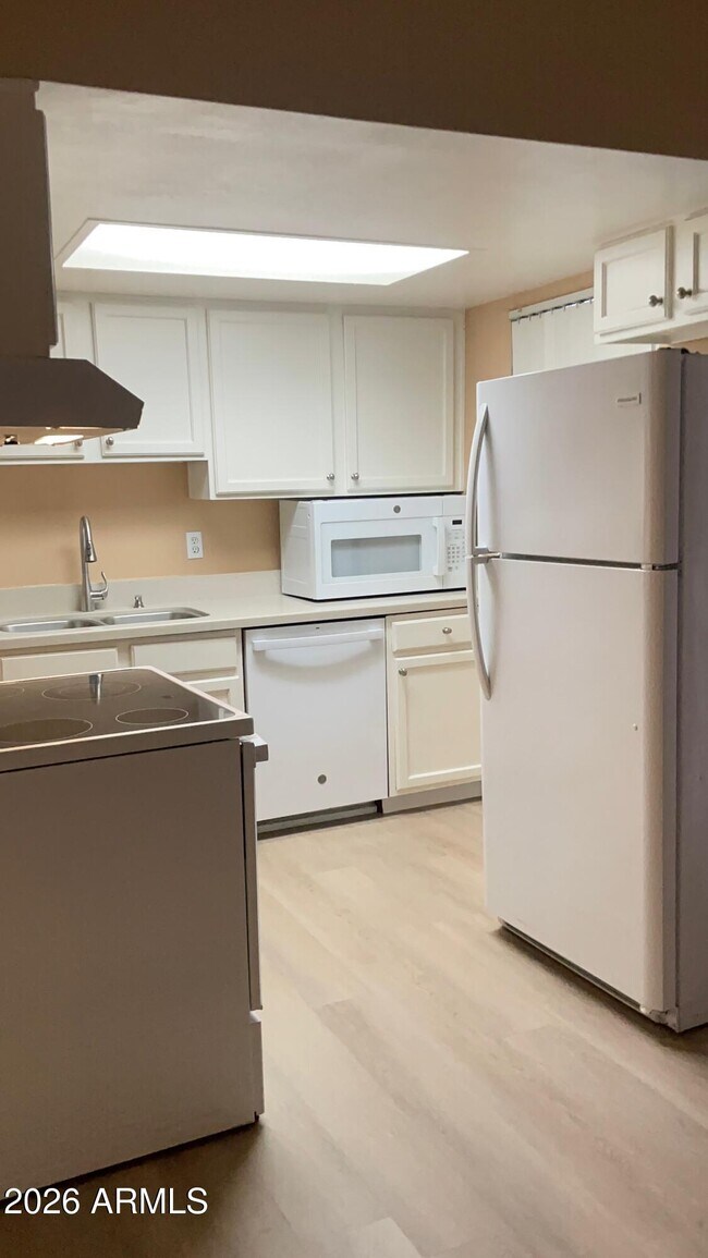 Building Photo - 8888 N 47th Ave