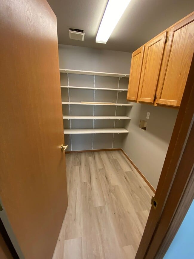 Building Photo - Plum110 (CWP)