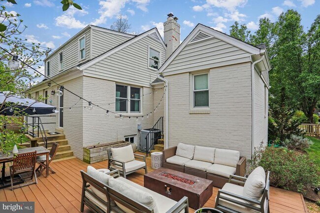 Building Photo - 8810 Lowell St