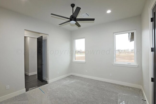 Building Photo - 9405 Rockridge Pkwy