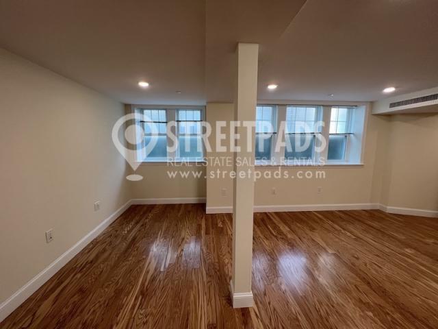 Building Photo - 2 bedroom in Cambridge MA 02138