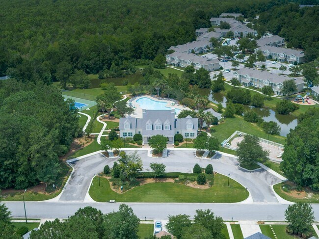 Building Photo - Coming Available!