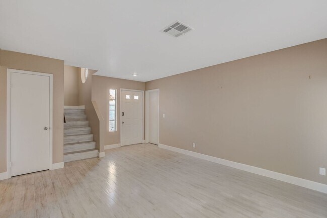 Building Photo - Beautiful Summerlin Home! Hills Neighborho...