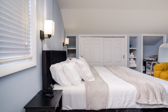 Building Photo - 26229 93rd St