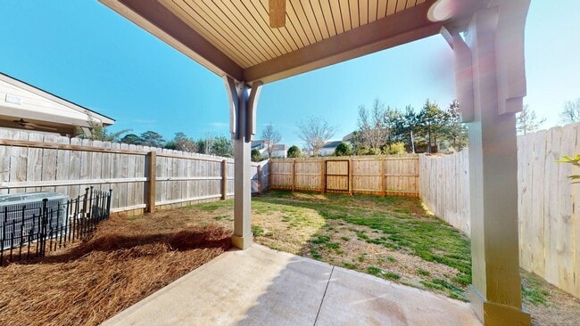 Building Photo - 2 Story Townhome in Hartbrook, Very Close to HWY280
