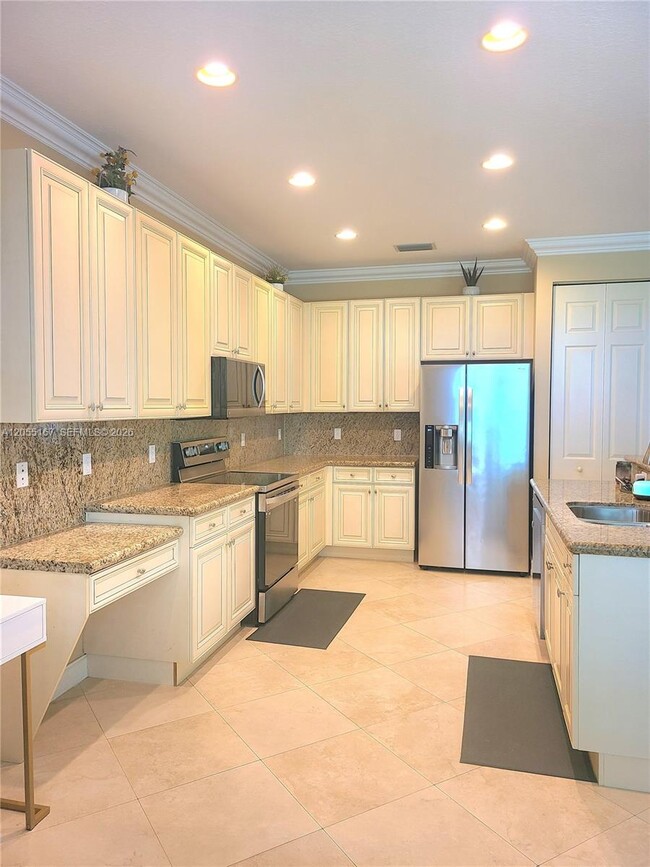 Building Photo - 11597 Rock Lake Terrace