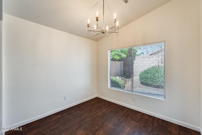 Building Photo - 3024 E Blackhawk Dr