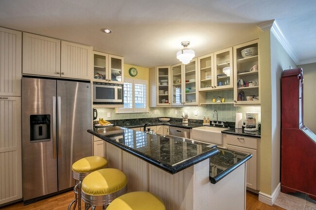 Primary Photo - Stand Alone Condo on the Creek!!!