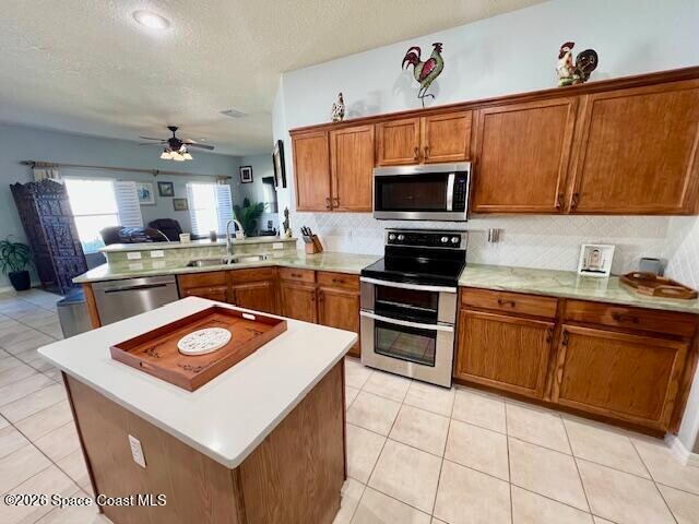 Building Photo - 331 Castlewood Ln