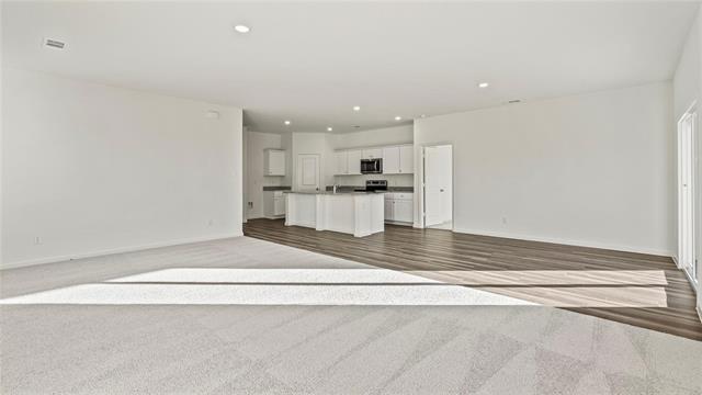 Building Photo - 8325 Hawkview Dr