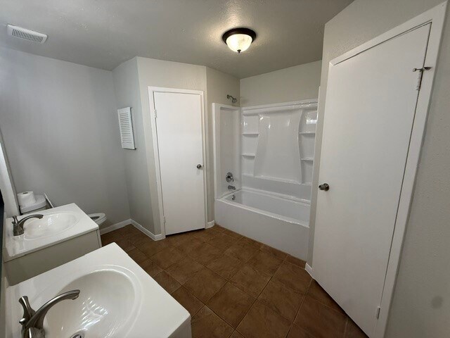 Building Photo - 3121 Oak Rock
