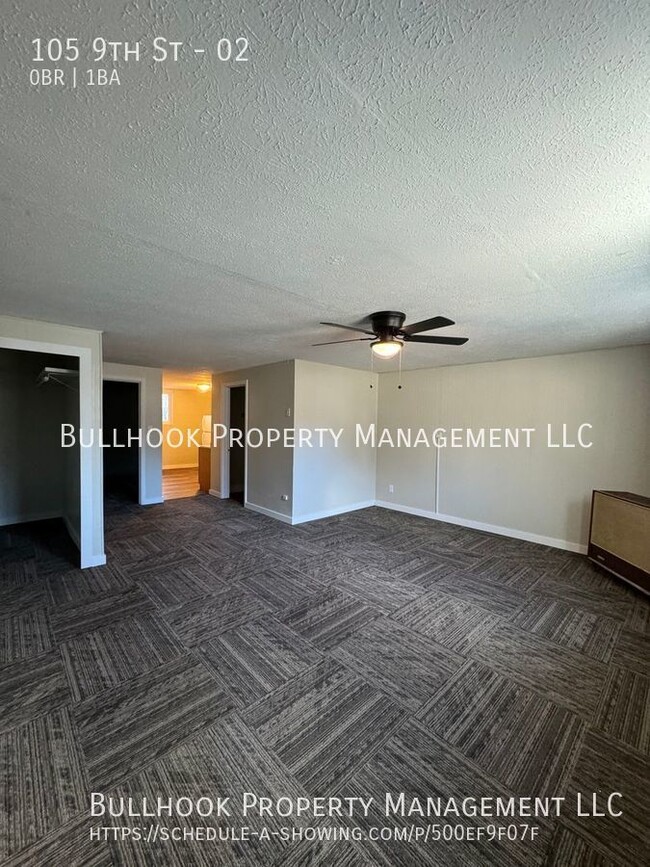 Building Photo - Freshly updated - Studio apartment - close...